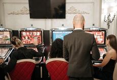 game dealer 8Day